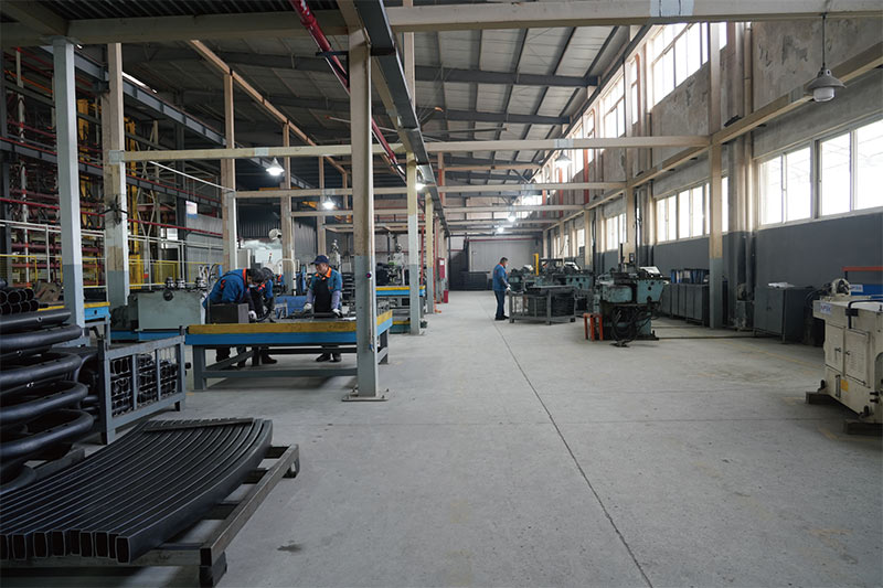 Precise bending machines